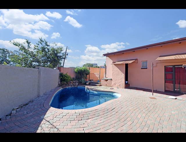 4 BEDROOM HOUSE FOR SALE IN BOSMONT